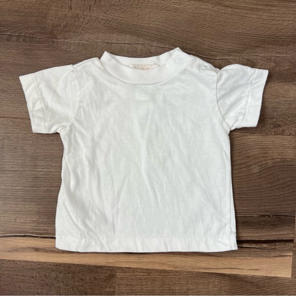 Vintage 90s Baby Beluga White Crewneck T-shirt Size 6/9 Months - Picture 1 of 4